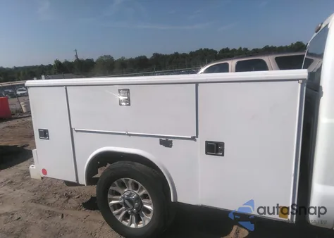 2011 Ford F-250 Xl from USA, damaged, VIN 1FDBF2A66BEC75492